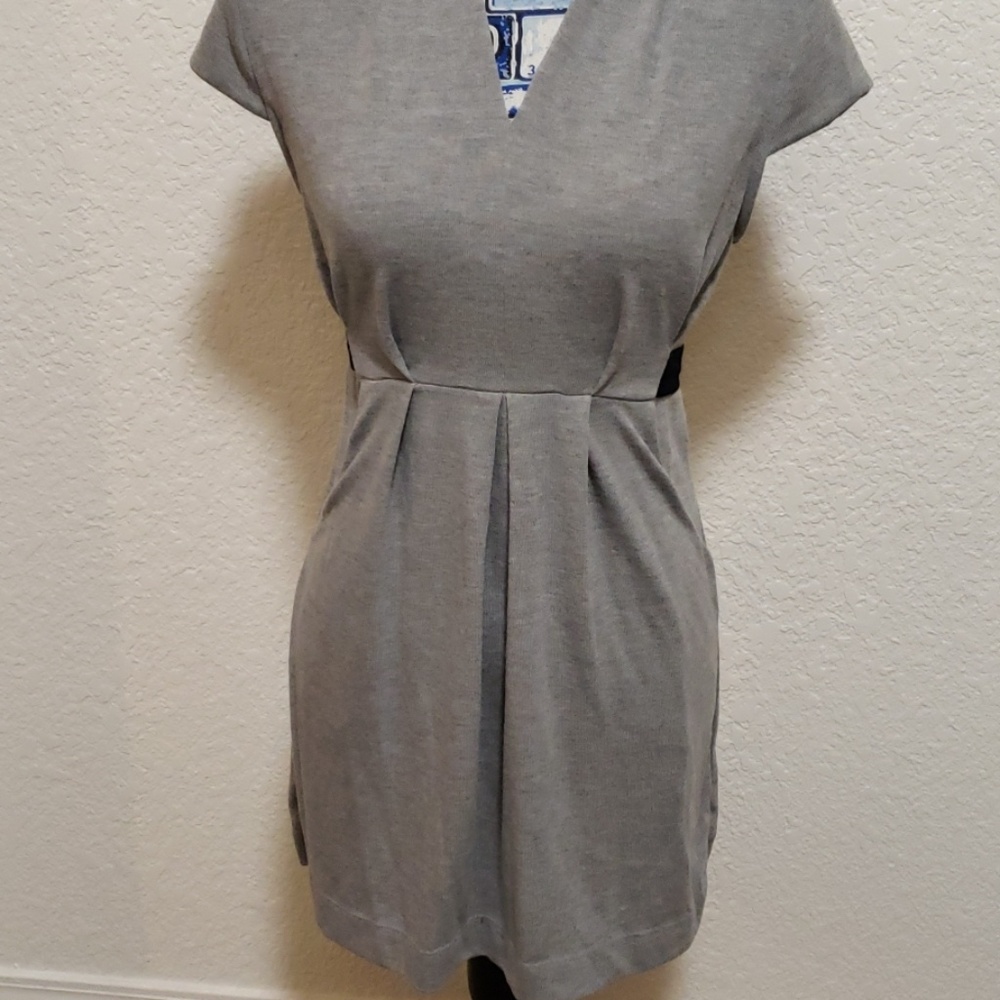 Grey Dress - Picture 2 of 4